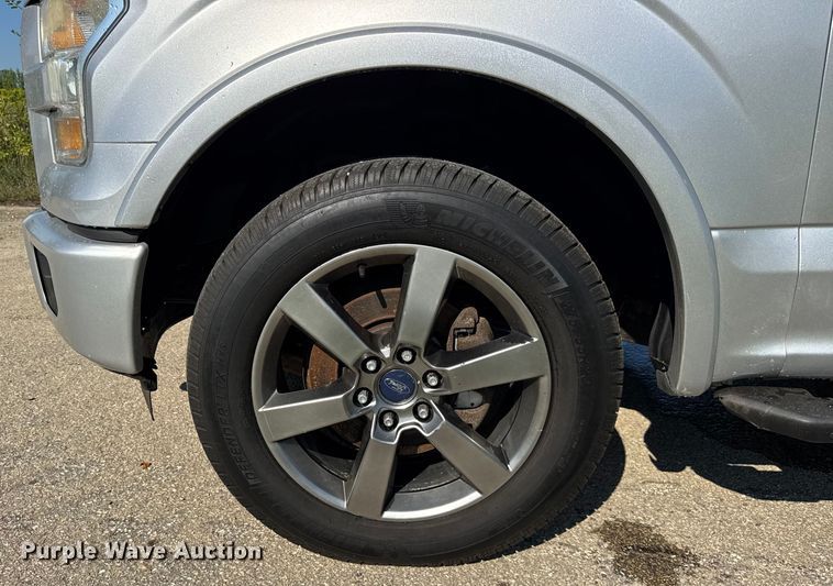 image for item DJ9707 2015 Ford F150 SuperCab pickup truck