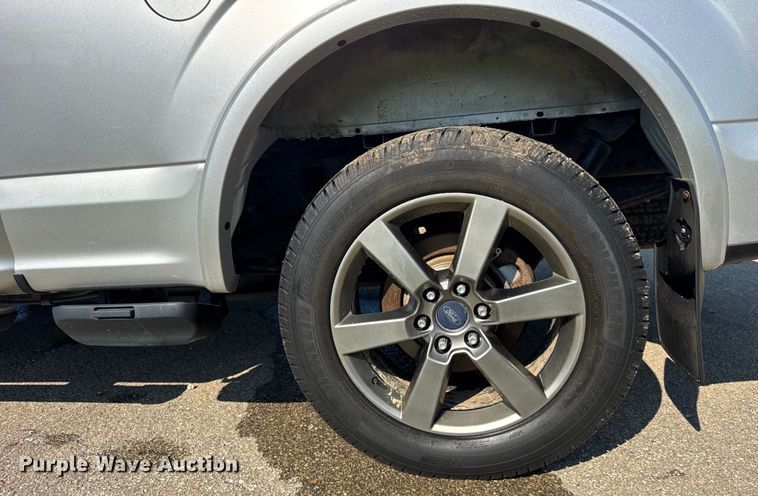 image for item DJ9707 2015 Ford F150 SuperCab pickup truck