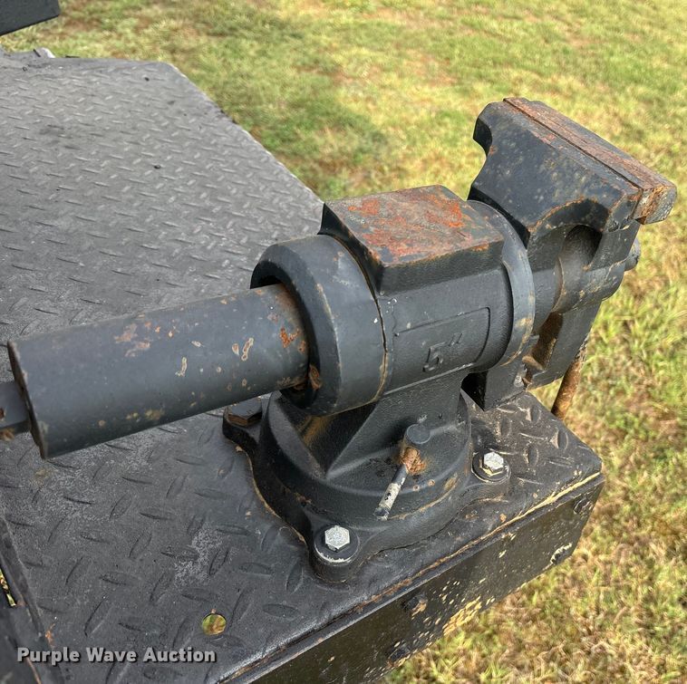 image for item DM1966 2012 Ford F450 Super Duty utility / service truck