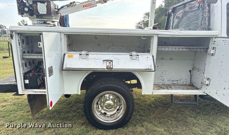 image for item DM1966 2012 Ford F450 Super Duty utility / service truck