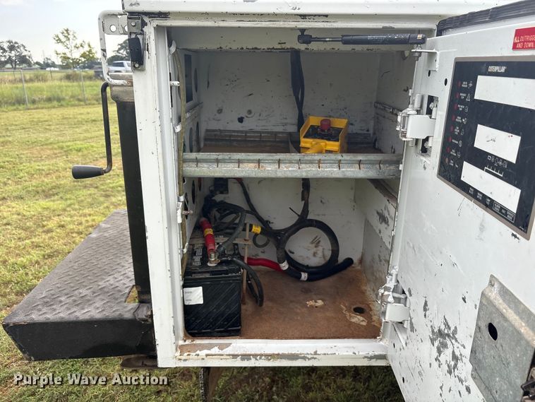 image for item DM1966 2012 Ford F450 Super Duty utility / service truck