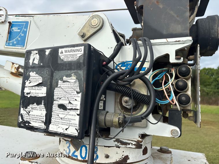 image for item DM1966 2012 Ford F450 Super Duty utility / service truck