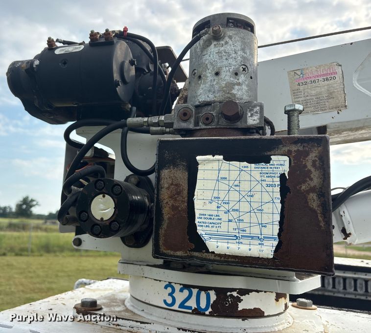 image for item DM1966 2012 Ford F450 Super Duty utility / service truck