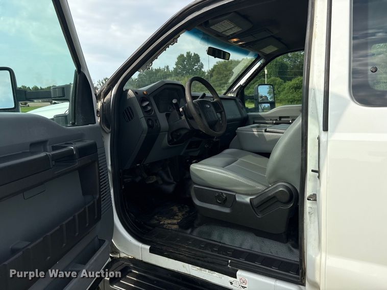 image for item DM1966 2012 Ford F450 Super Duty utility / service truck