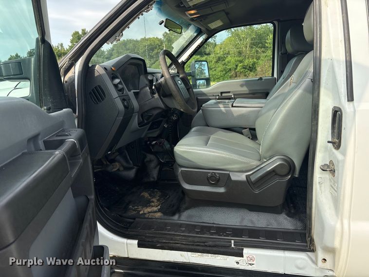 image for item DM1966 2012 Ford F450 Super Duty utility / service truck