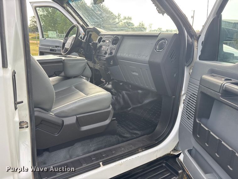 image for item DM1966 2012 Ford F450 Super Duty utility / service truck