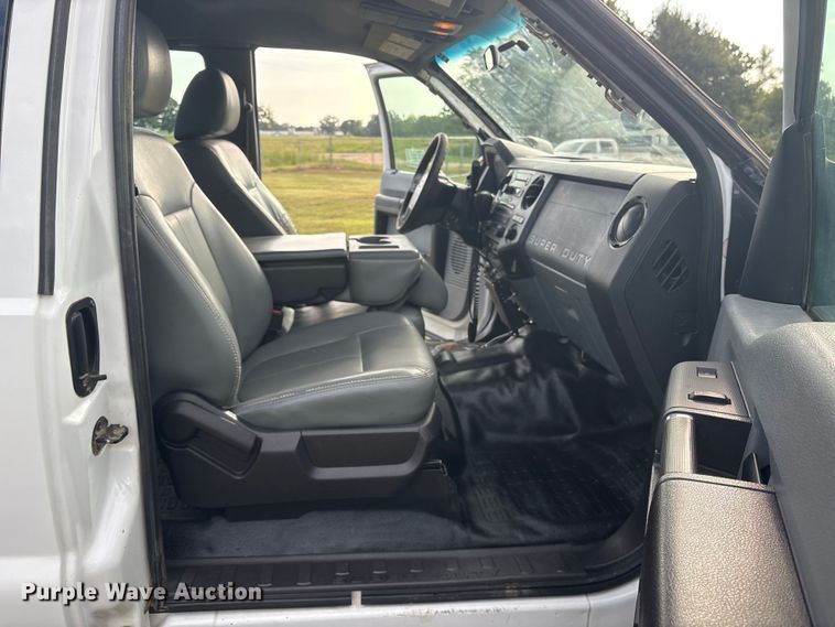 image for item DM1966 2012 Ford F450 Super Duty utility / service truck