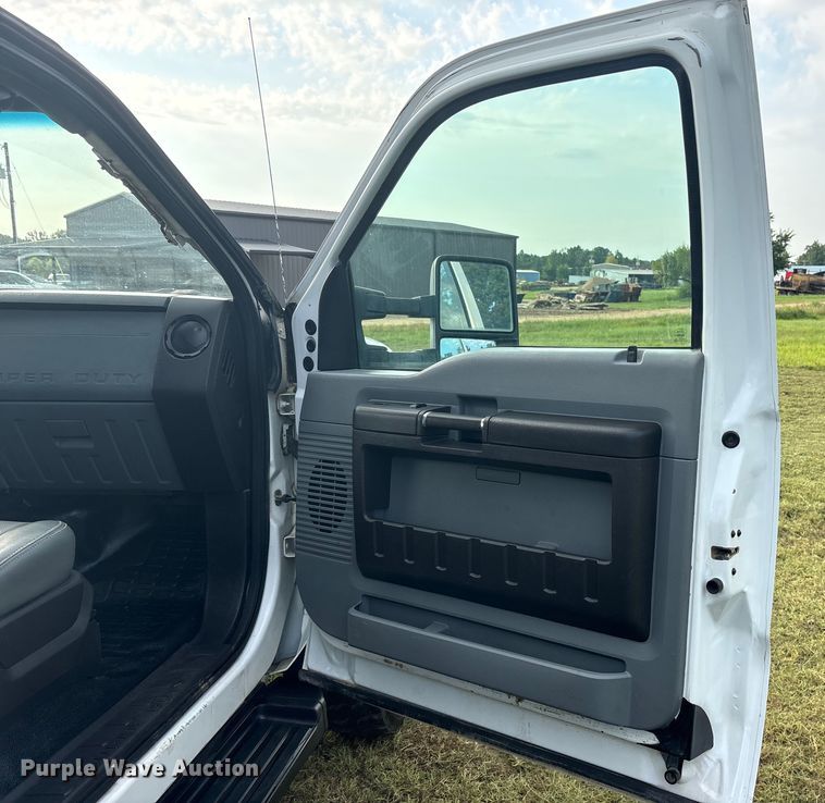 image for item DM1966 2012 Ford F450 Super Duty utility / service truck