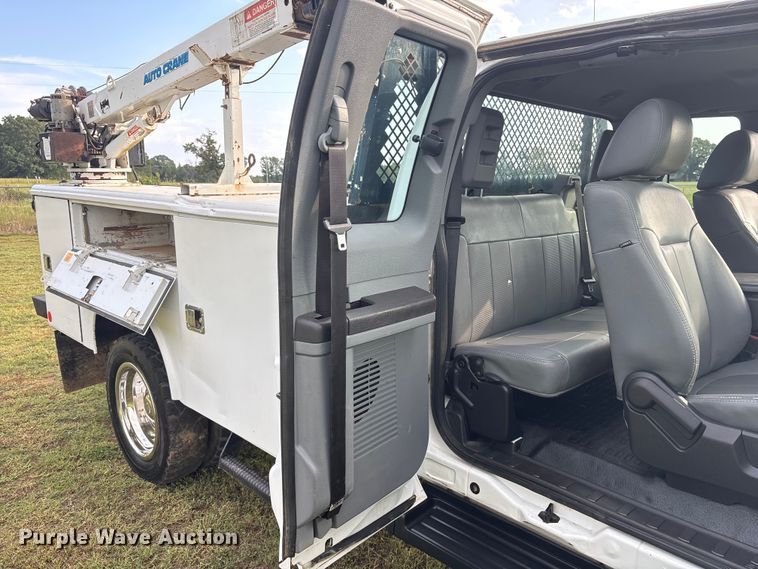 image for item DM1966 2012 Ford F450 Super Duty utility / service truck