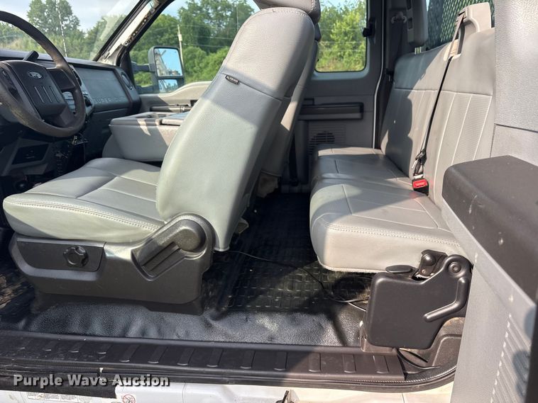 image for item DM1966 2012 Ford F450 Super Duty utility / service truck