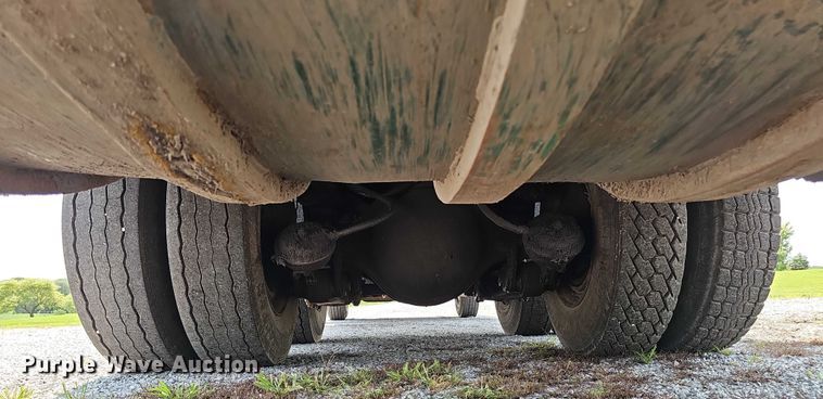 image for item DR3955 1986 International S1900 refuse truck