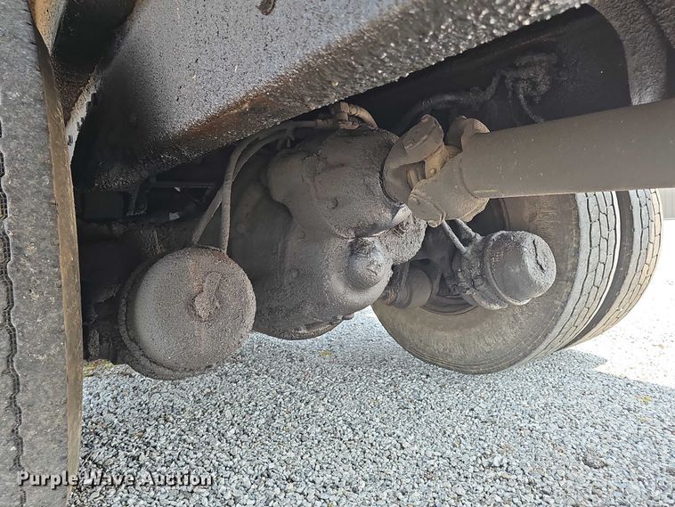 image for item DR3955 1986 International S1900 refuse truck