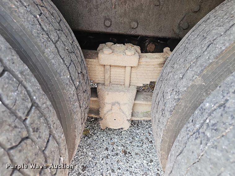 image for item DR3955 1986 International S1900 refuse truck