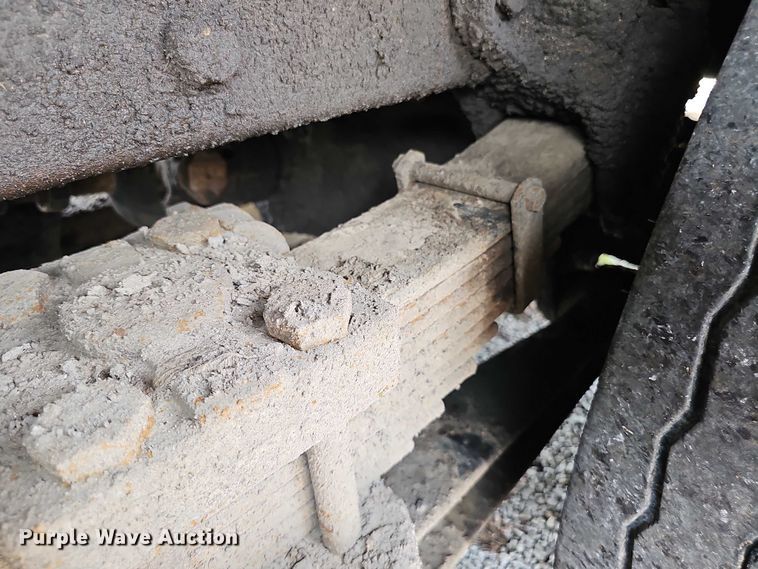 image for item DR3955 1986 International S1900 refuse truck