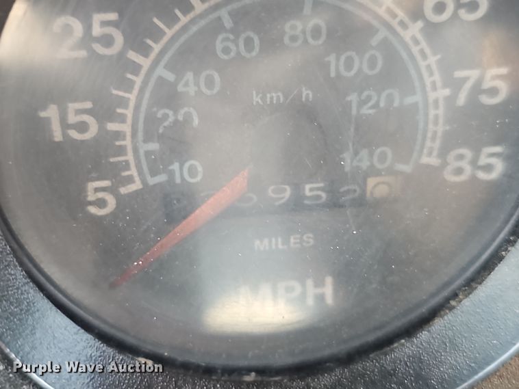 image for item DR3955 1986 International S1900 refuse truck