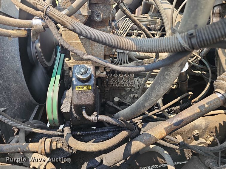 image for item DR3955 1986 International S1900 refuse truck