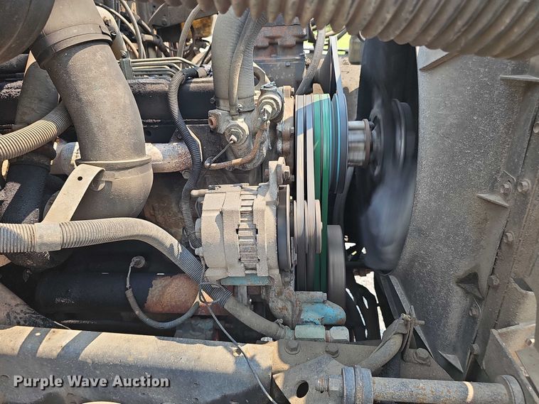 image for item DR3955 1986 International S1900 refuse truck