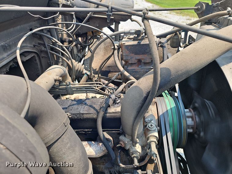 image for item DR3955 1986 International S1900 refuse truck