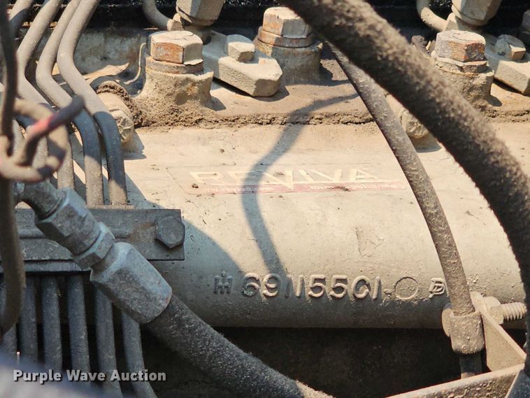 image for item DR3955 1986 International S1900 refuse truck