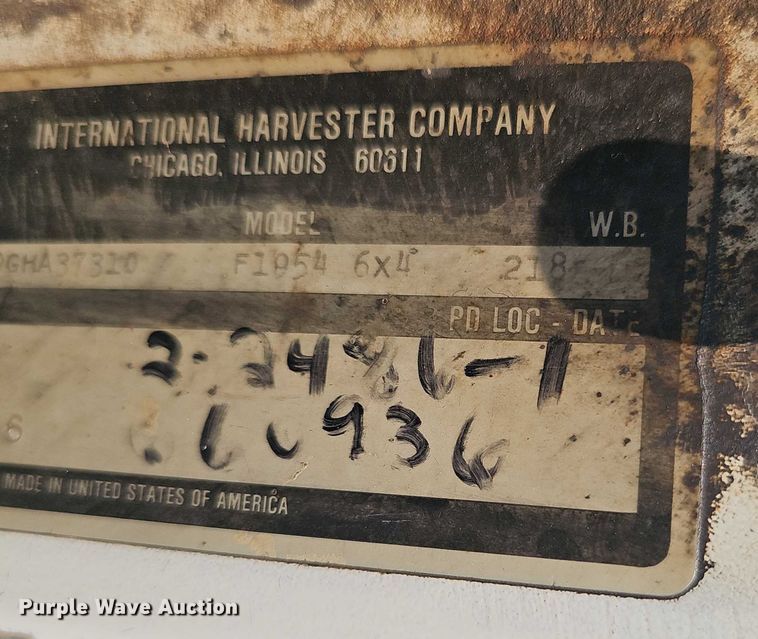 image for item DR3955 1986 International S1900 refuse truck