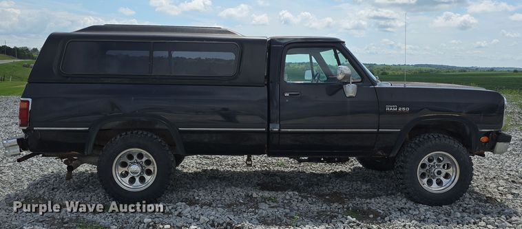 image for item DR3961 1991 Dodge Power Ram 250 pickup truck
