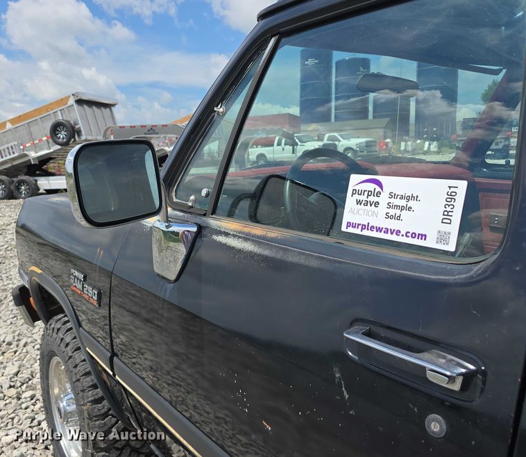 image for item DR3961 1991 Dodge Power Ram 250 pickup truck