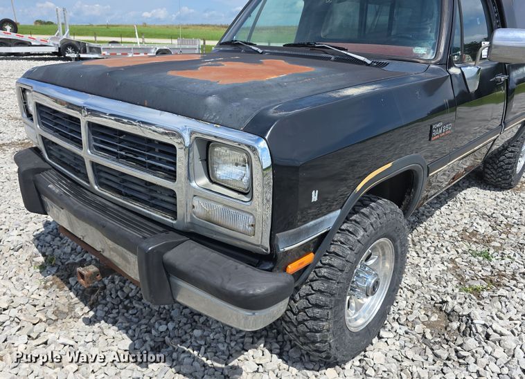 image for item DR3961 1991 Dodge Power Ram 250 pickup truck