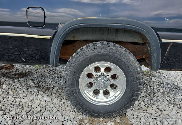 image for item DR3961 1991 Dodge Power Ram 250 pickup truck