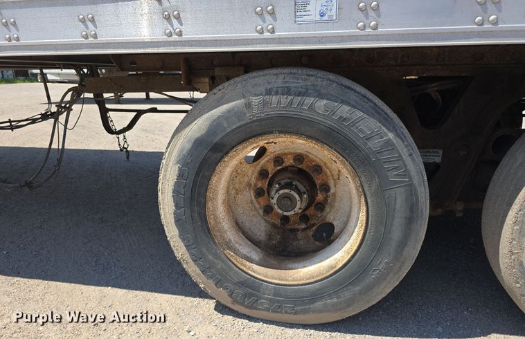 image for item DR3964 2012 Utility VS2RA dry van trailer