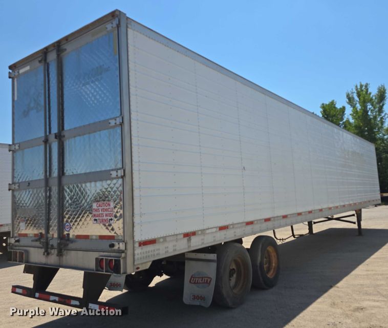 image for item DR3965 2013 Utility VS2RA dry van trailer