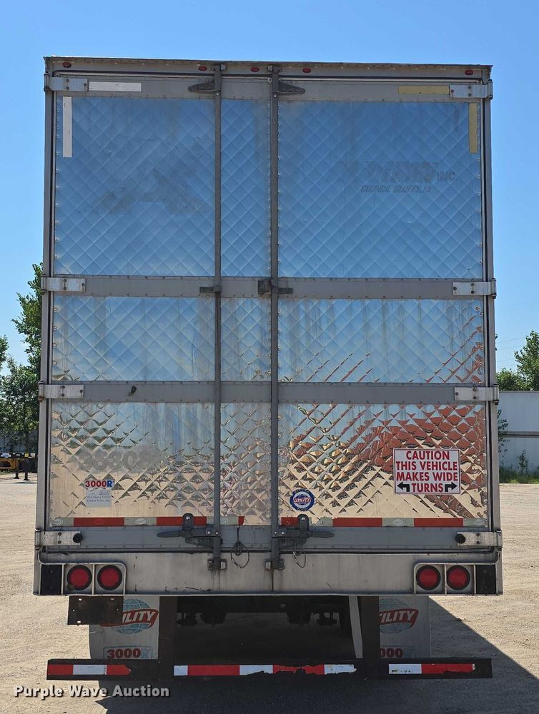 image for item DR3965 2013 Utility VS2RA dry van trailer