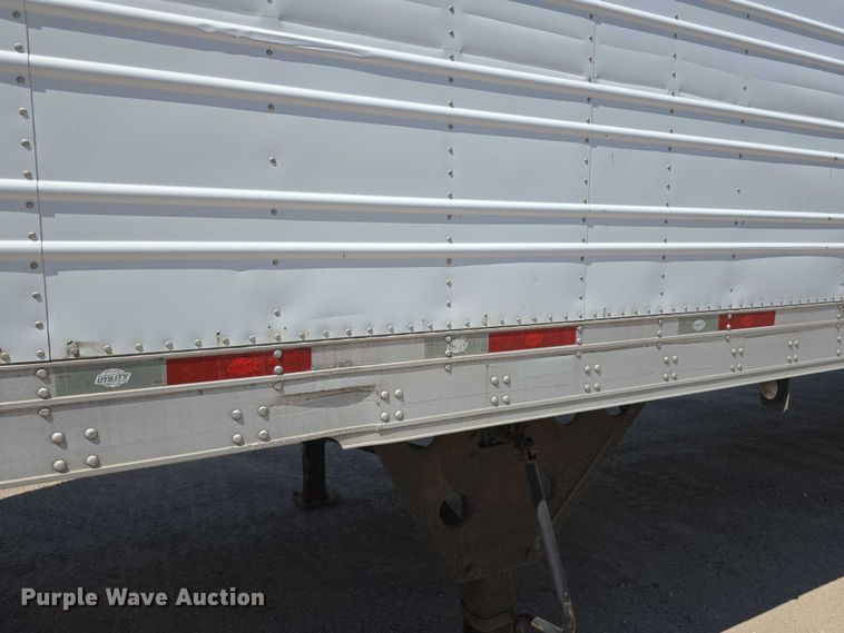 image for item DR3965 2013 Utility VS2RA dry van trailer