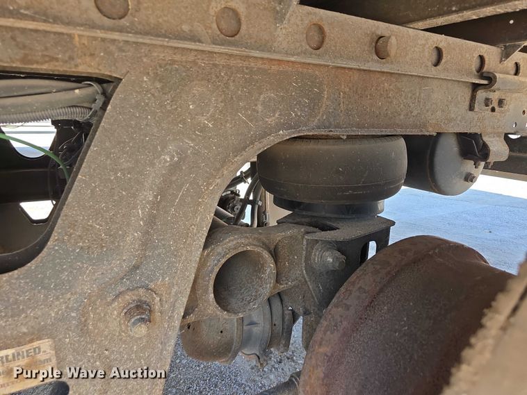 image for item DR3965 2013 Utility VS2RA dry van trailer