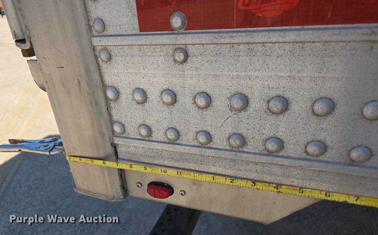 image for item DR3965 2013 Utility VS2RA dry van trailer