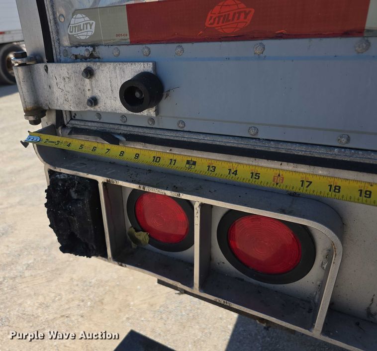 image for item DR3965 2013 Utility VS2RA dry van trailer