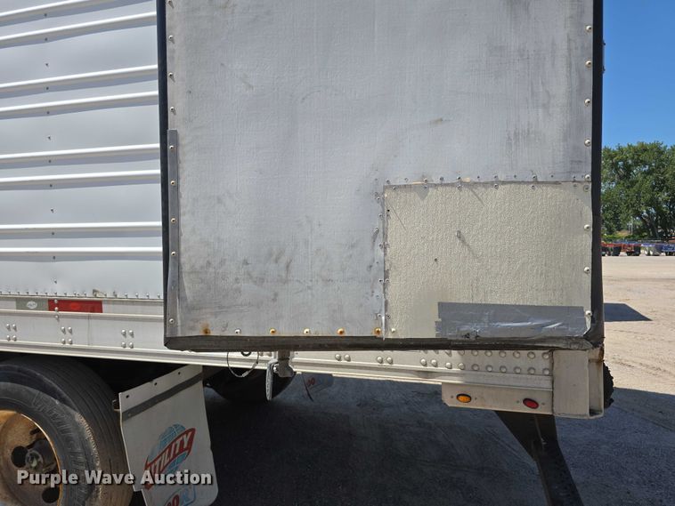 image for item DR3965 2013 Utility VS2RA dry van trailer