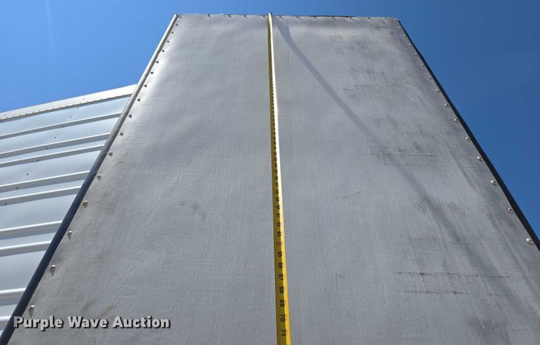 image for item DR3965 2013 Utility VS2RA dry van trailer