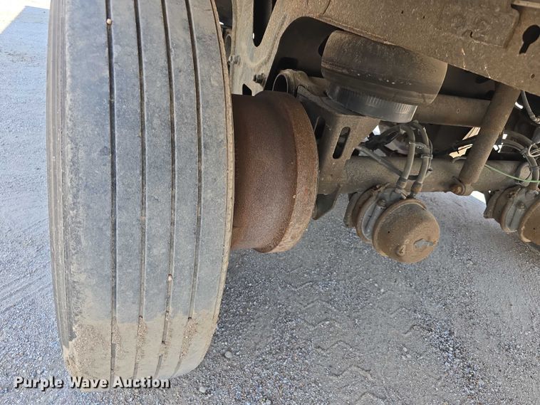 image for item DR3965 2013 Utility VS2RA dry van trailer