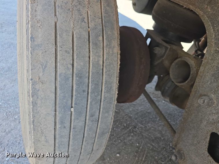 image for item DR3965 2013 Utility VS2RA dry van trailer