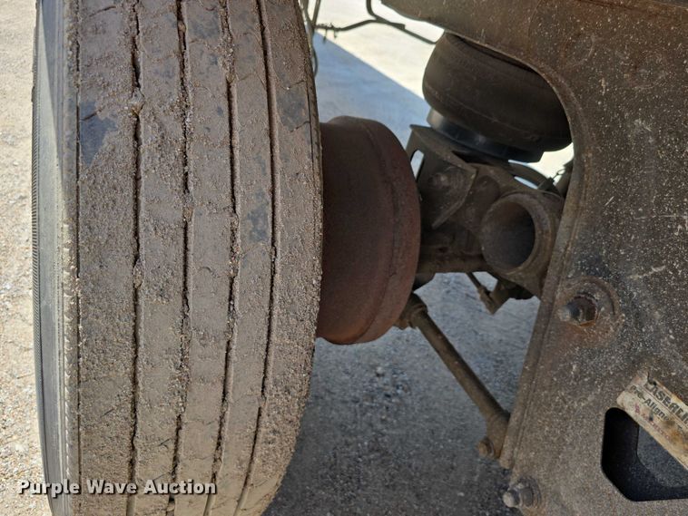 image for item DR3965 2013 Utility VS2RA dry van trailer