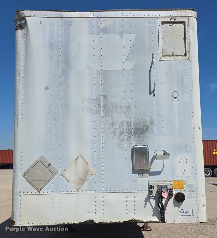 image for item DR3966 2004 Utility VS2DC dry van trailer