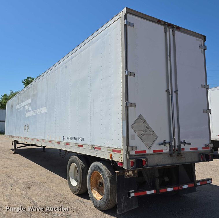 image for item DR3966 2004 Utility VS2DC dry van trailer