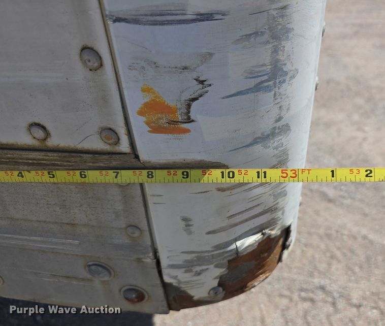 image for item DR3966 2004 Utility VS2DC dry van trailer