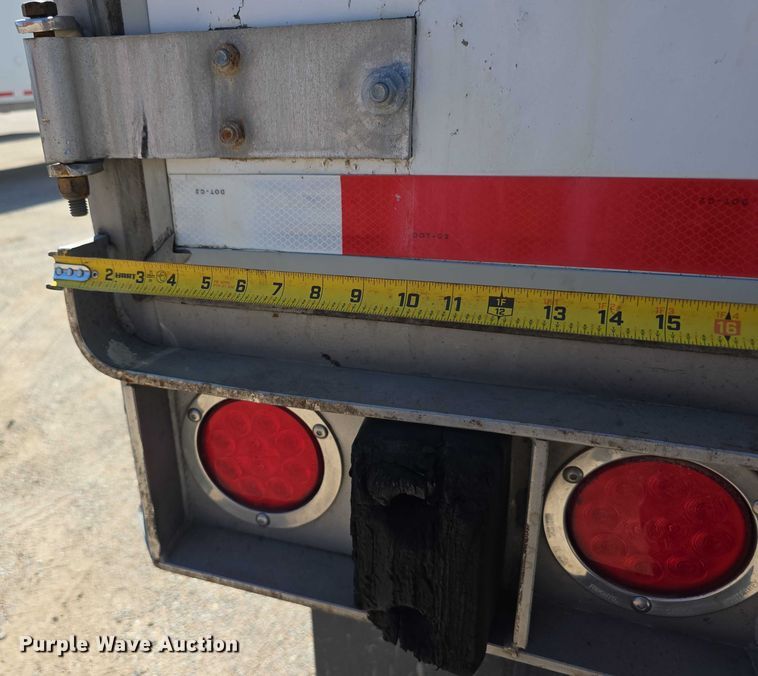 image for item DR3966 2004 Utility VS2DC dry van trailer