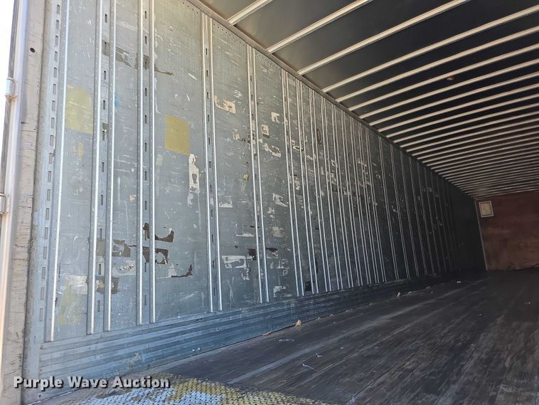 image for item DR3966 2004 Utility VS2DC dry van trailer