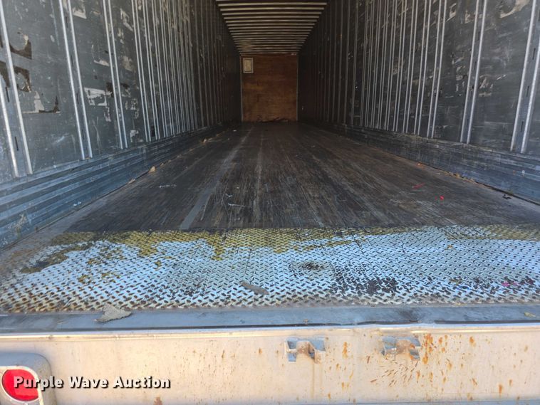 image for item DR3966 2004 Utility VS2DC dry van trailer