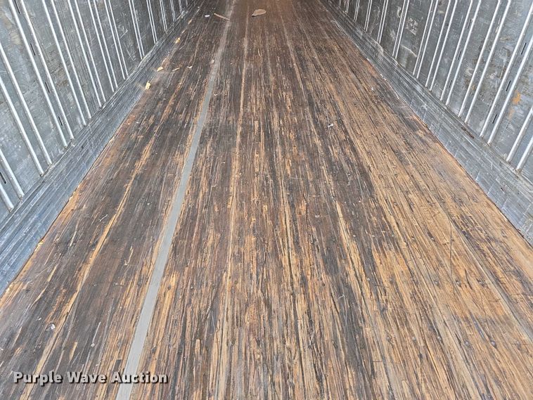 image for item DR3966 2004 Utility VS2DC dry van trailer