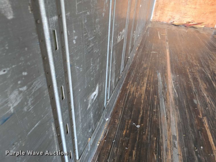 image for item DR3966 2004 Utility VS2DC dry van trailer