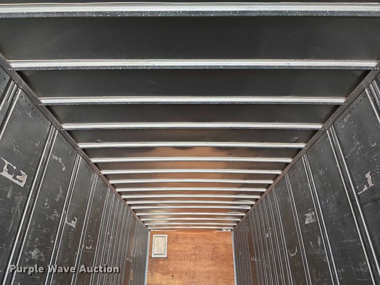 image for item DR3966 2004 Utility VS2DC dry van trailer