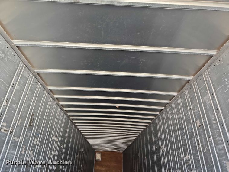 image for item DR3966 2004 Utility VS2DC dry van trailer